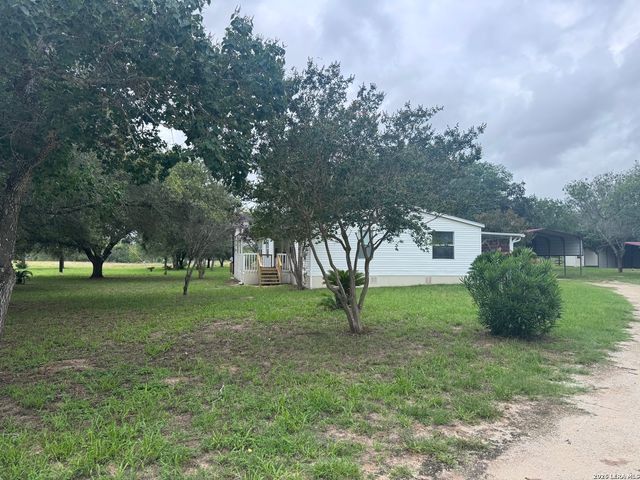 111 Santa Gertrudis, Sutherland Springs, TX 78161