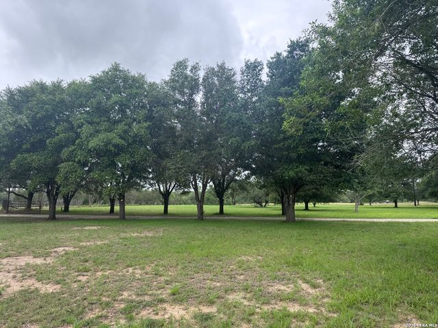 111 Santa Gertrudis, Sutherland Springs, TX 78161