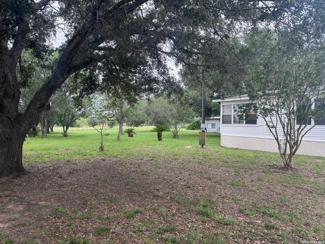 111 Santa Gertrudis, Sutherland Springs, TX 78161