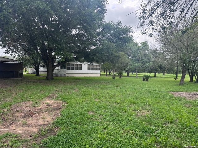 111 Santa Gertrudis, Sutherland Springs, TX 78161