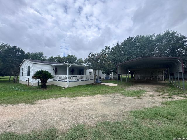 111 Santa Gertrudis, Sutherland Springs, TX 78161