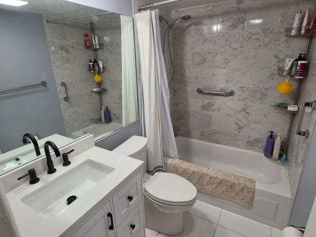 1040 SE 4TH Avenue 219, Deerfield Beach, FL 33441