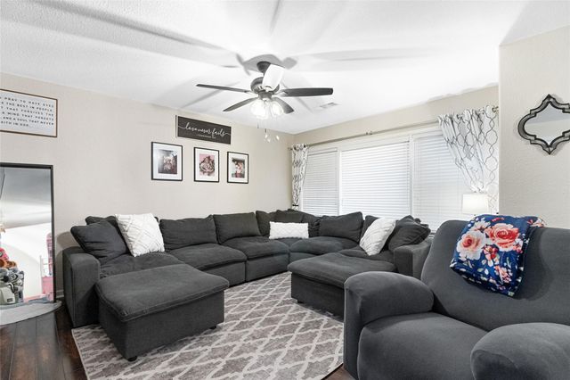 1413 Andrea, Bay City, TX 77414