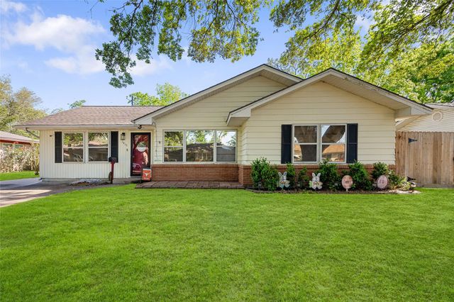 1413 Andrea, Bay City, TX 77414