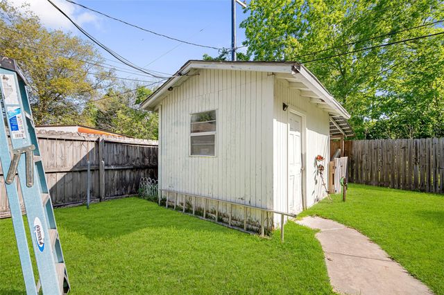 1413 Andrea, Bay City, TX 77414