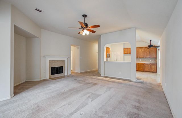 10004 Chestnut Creek Way, Pearland, TX 77584