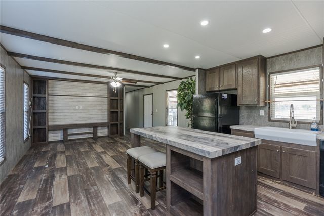 9959 Fm 2071, Valley View, TX 76272