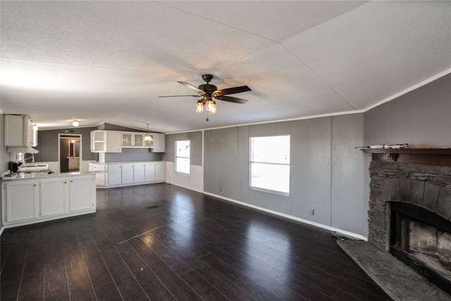 9959 Fm 2071, Valley View, TX 76272