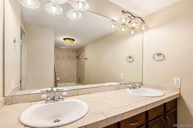 8923 W 81st Lane, Arvada, CO 80005