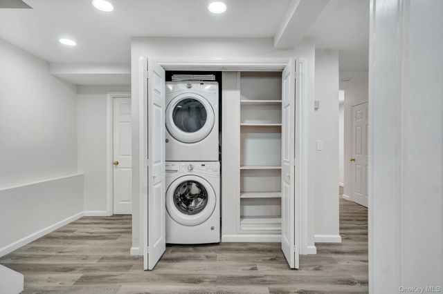 76 Balcom Road, Farmingdale, NY 11735