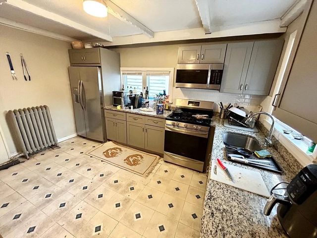 401 W 4th St, Boston, MA 02127