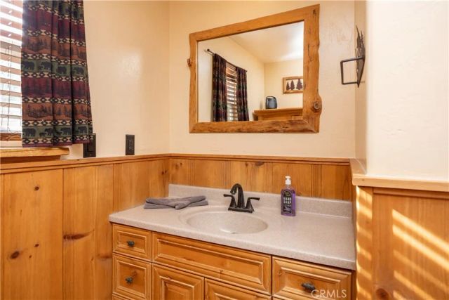 39998 Glenview Road, Big Bear Lake, CA 92315