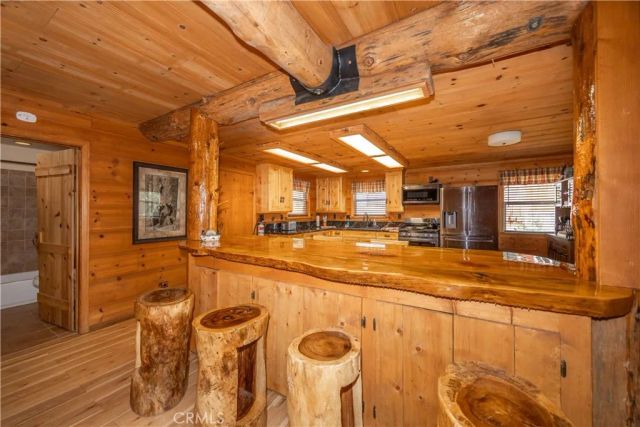 39998 Glenview Road, Big Bear Lake, CA 92315