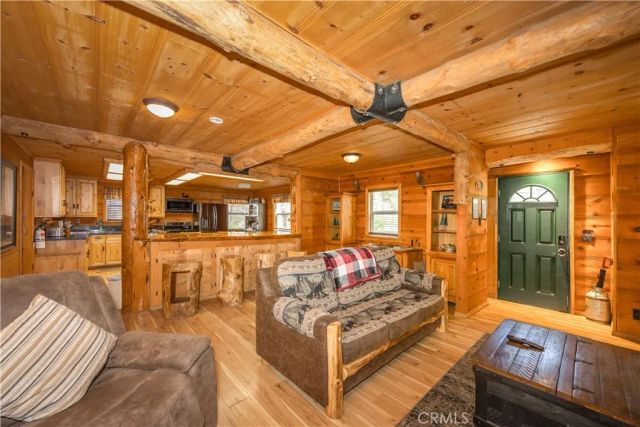 39998 Glenview Road, Big Bear Lake, CA 92315