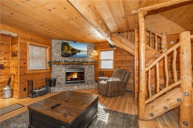 39998 Glenview Road, Big Bear Lake, CA 92315
