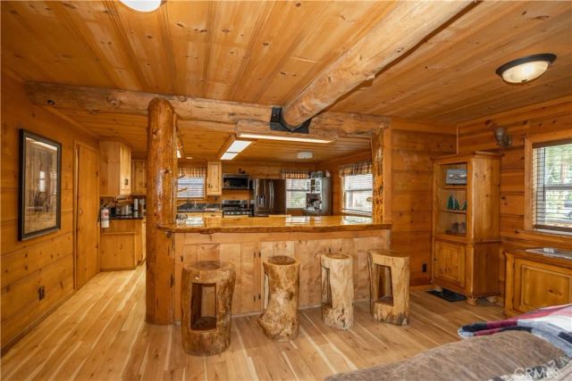 39998 Glenview Road, Big Bear Lake, CA 92315