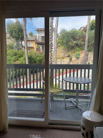 485 Mermaid Street 411, Laguna Beach, CA 92651