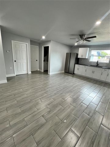 2309 21ST AVENUE W, Bradenton, FL 34205
