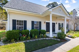 3076 Queensgate Way, Mount Pleasant, SC 29466