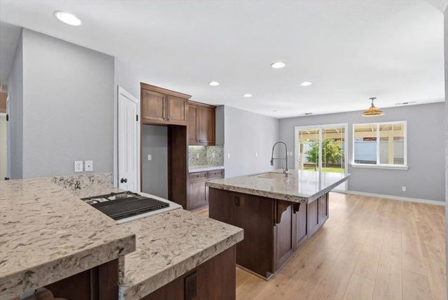 1238 Fiori Ave, Modesto, CA 95350