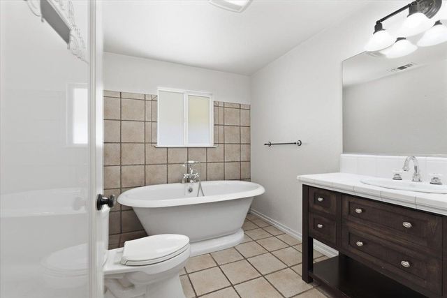 1238 Fiori Ave, Modesto, CA 95350