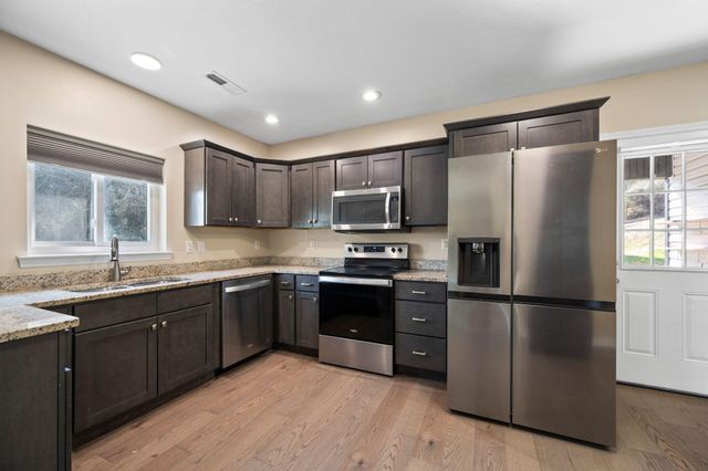 119 Hogan Road, Rossville, GA 30741