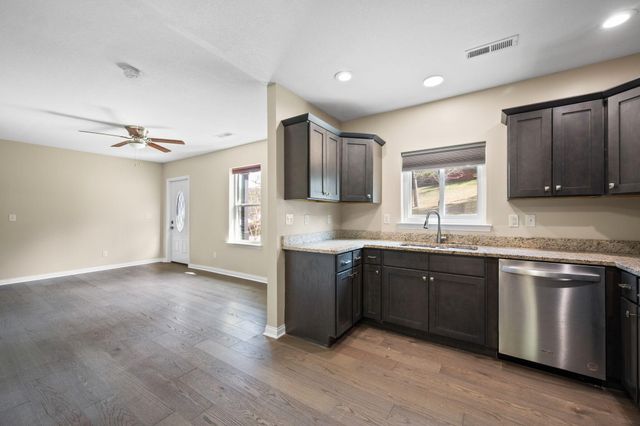 119 Hogan Road, Rossville, GA 30741