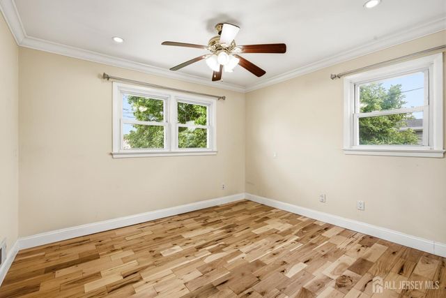 264 E George Place E, Iselin, NJ 08830