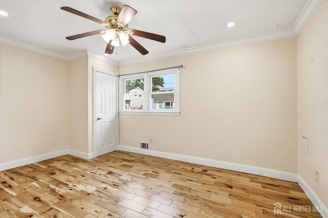 264 E George Place E, Iselin, NJ 08830