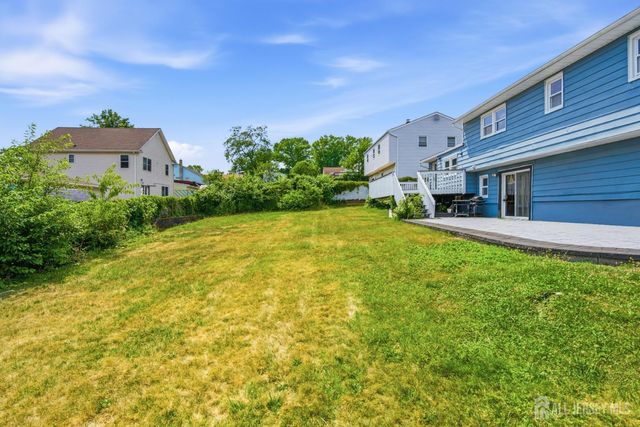 264 E George Place E, Iselin, NJ 08830