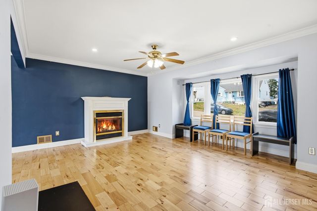 264 E George Place E, Iselin, NJ 08830