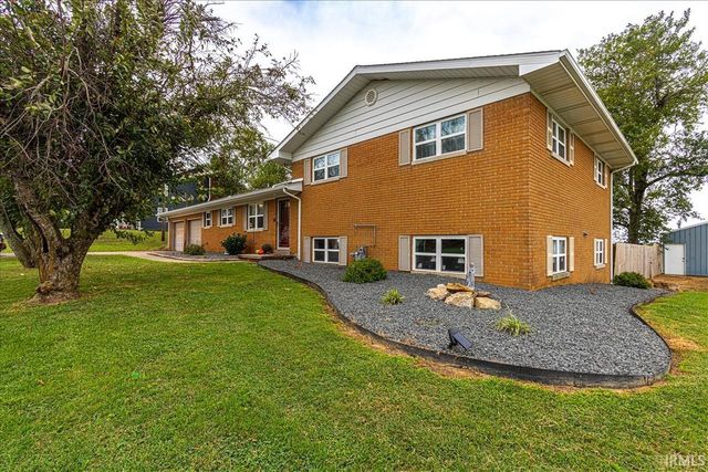 2399 Libbert Road, Newburgh, IN 47630