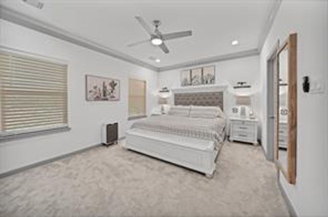 907 Frio Street, Houston, TX 77012