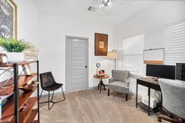 907 Frio Street, Houston, TX 77012