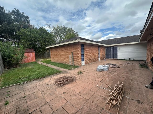 7731 Catalina Lane, Houston, TX 77075