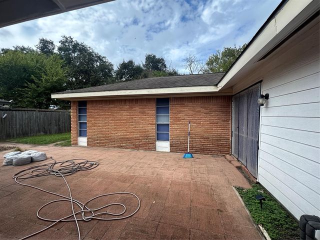 7731 Catalina Lane, Houston, TX 77075