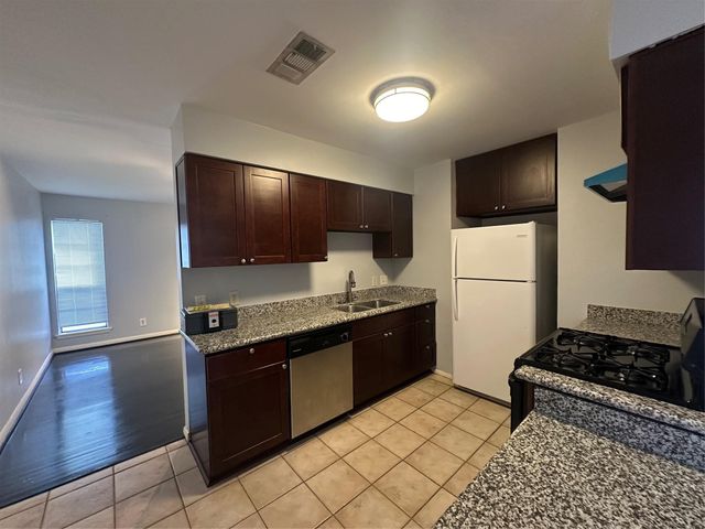 7731 Catalina Lane, Houston, TX 77075
