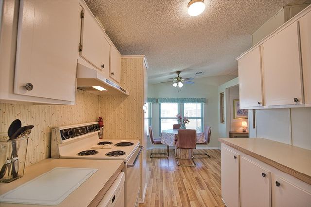 424 TARDE LOGO CIRCLE, North Port, FL 34287