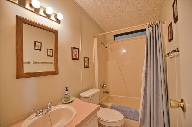 424 TARDE LOGO CIRCLE, North Port, FL 34287