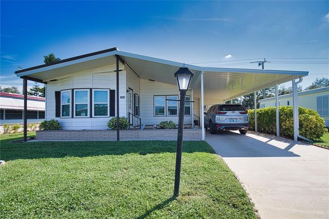 424 TARDE LOGO CIRCLE, North Port, FL 34287