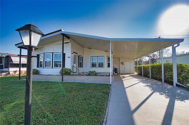 424 TARDE LOGO CIRCLE, North Port, FL 34287