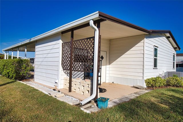 424 TARDE LOGO CIRCLE, North Port, FL 34287