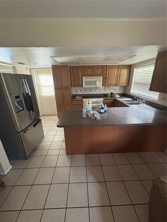 Image 8 of property listing at 2709 E 122ND AVENUE, Tampa, FL 33612