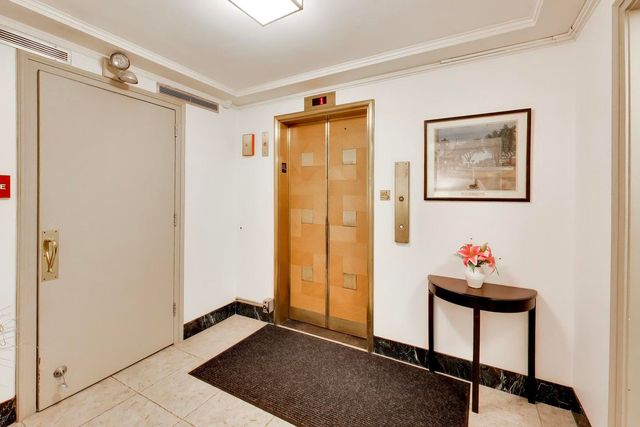 1585 Ridge Avenue 505, Evanston, IL 60201