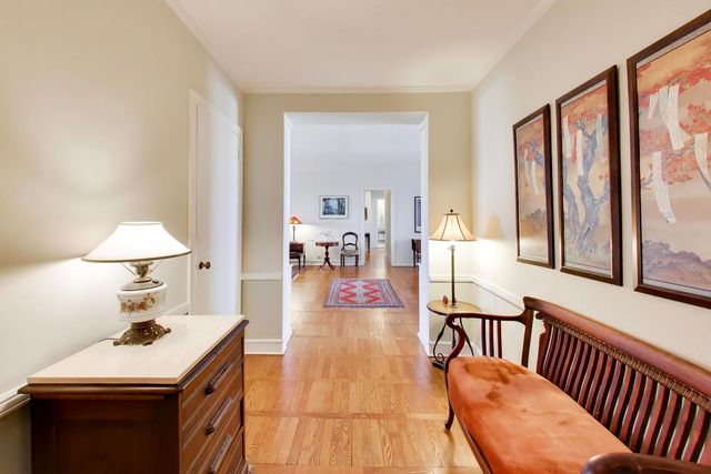 1585 Ridge Avenue 505, Evanston, IL 60201