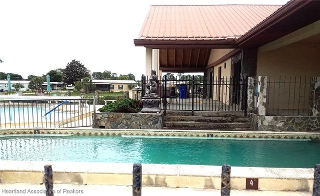 4004 BRIARIDGE Circle E, Sebring, FL 33870