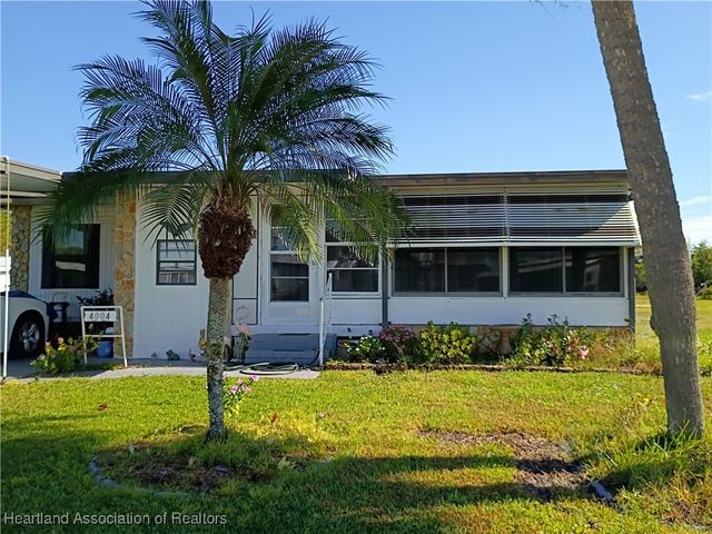 4004 BRIARIDGE Circle E, Sebring, FL 33870