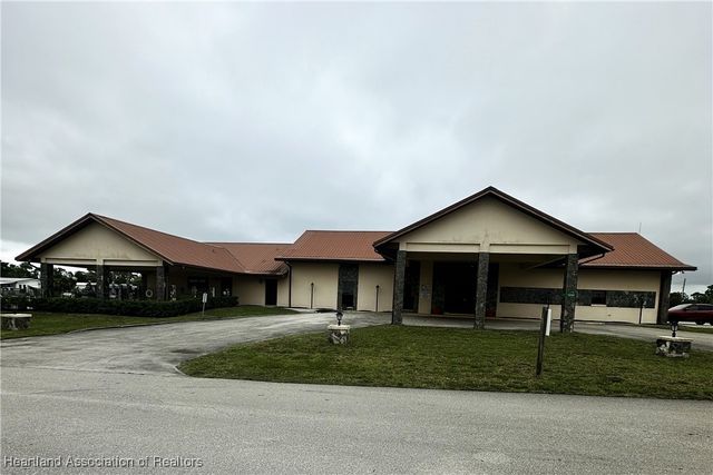 4004 BRIARIDGE Circle E, Sebring, FL 33870