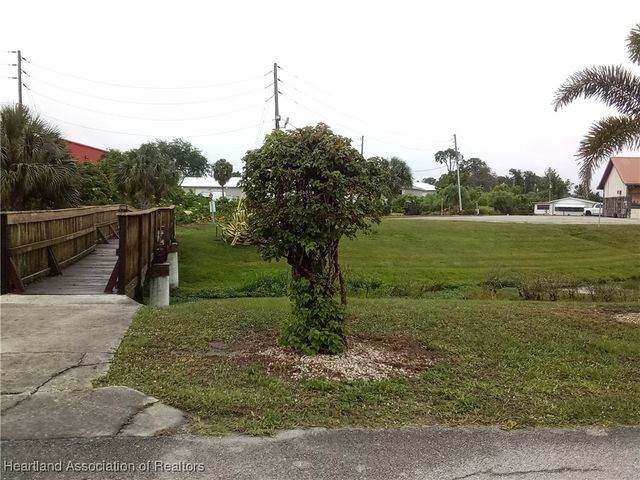 4004 BRIARIDGE Circle E, Sebring, FL 33870