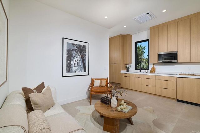 228 N Helix, Solana Beach, CA 92075